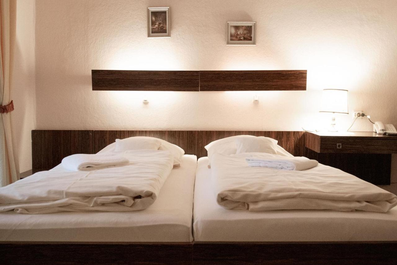 Haus Mecklenburg Hotel Pension Bad Salzuflen Exteriör bild