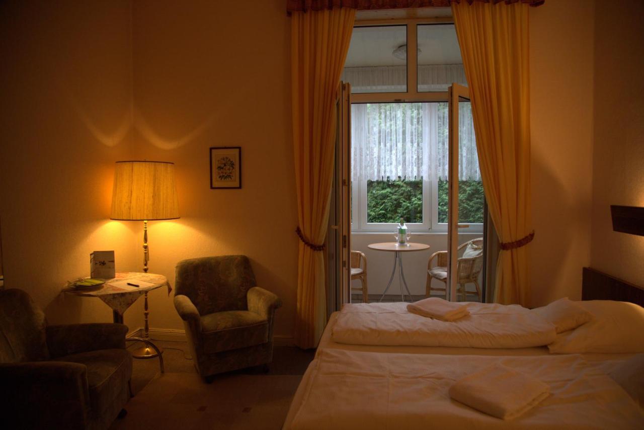 Haus Mecklenburg Hotel Pension Bad Salzuflen Exteriör bild